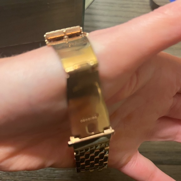 Michael Kors watch - Picture 2 of 4